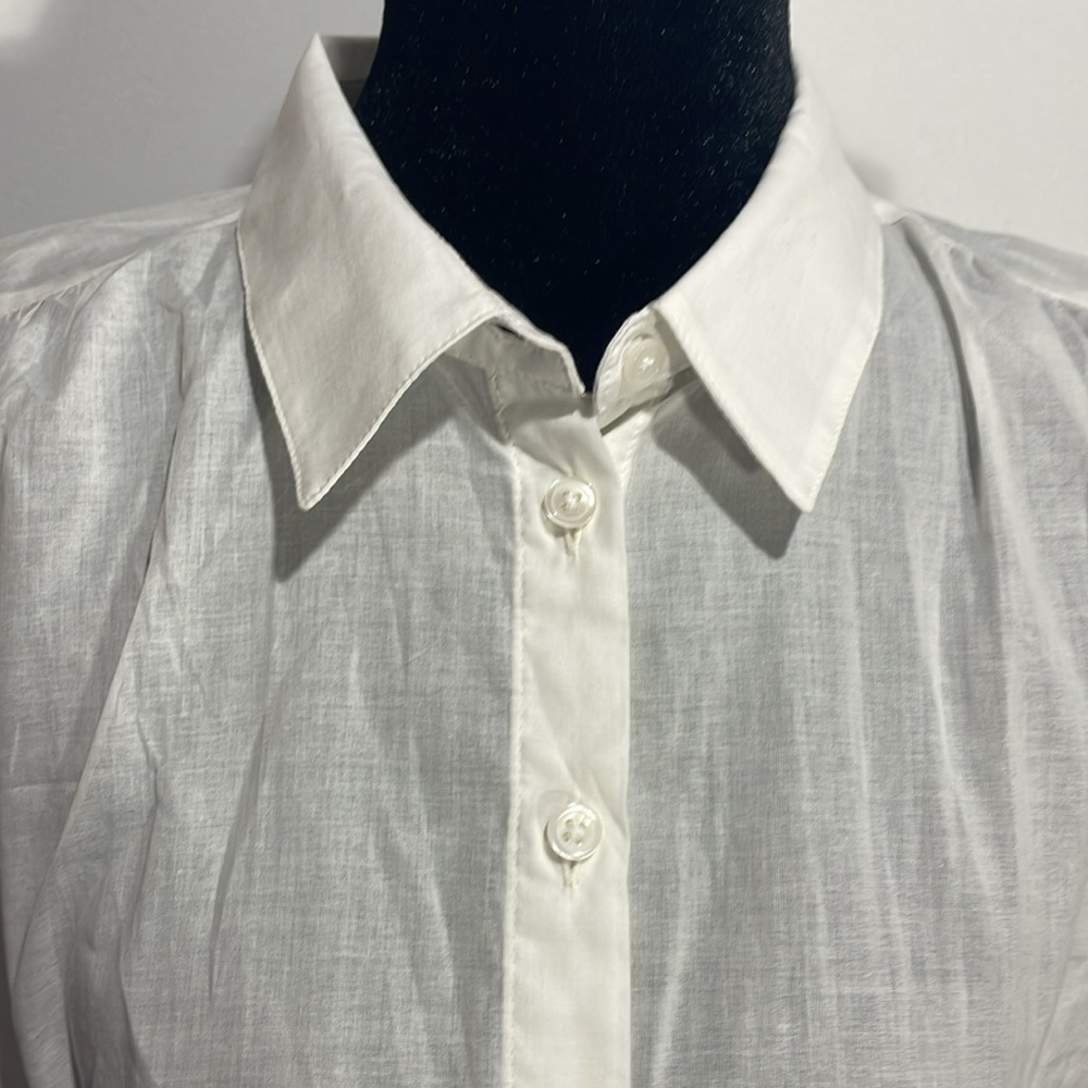 Banana Republic shirt medium white flared sleeves - Picture 3 of 7
